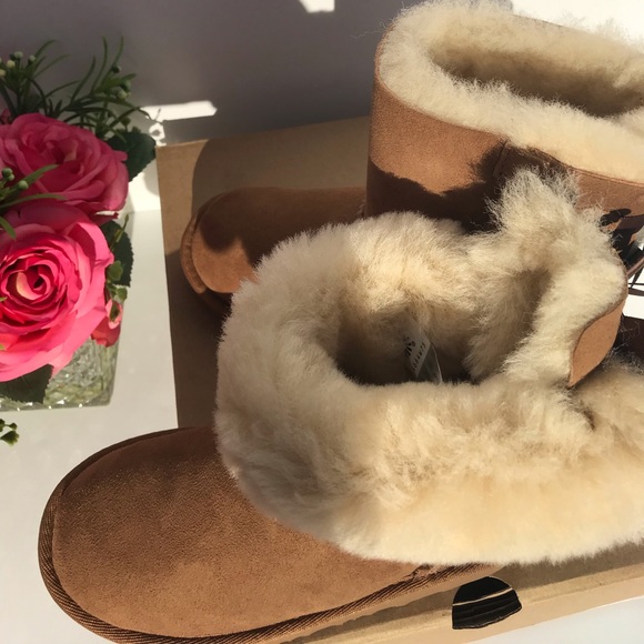 UGG Bailey Bow II - Picture 8 of 8